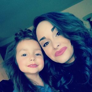 Meet your Posher, Caramia